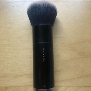 Marc Jacobs The Face III Buffing Foundation Brush
